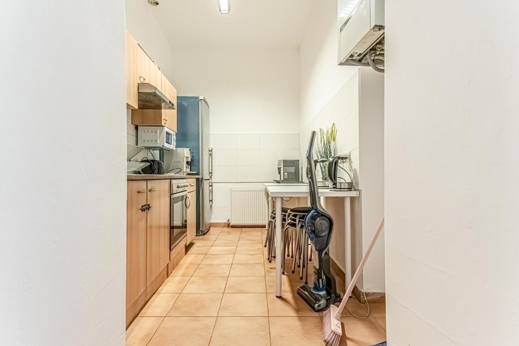 Apartament Lovely Shared 6br With Garden Near Danube & Millenium *