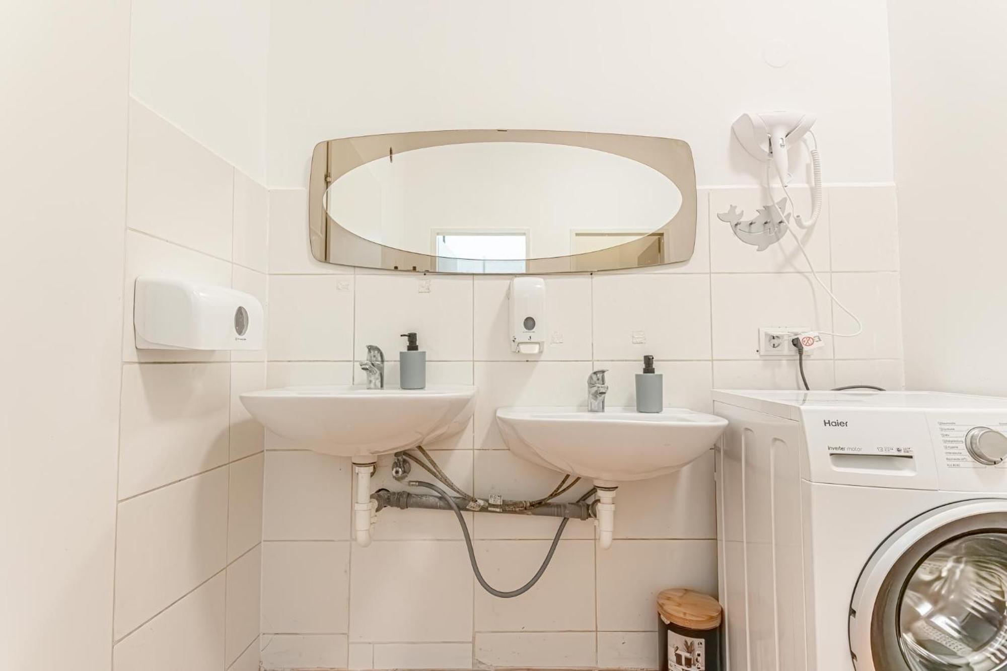 Apartament Lovely Shared 6br With Garden Near Danube & Millenium Wiedeń